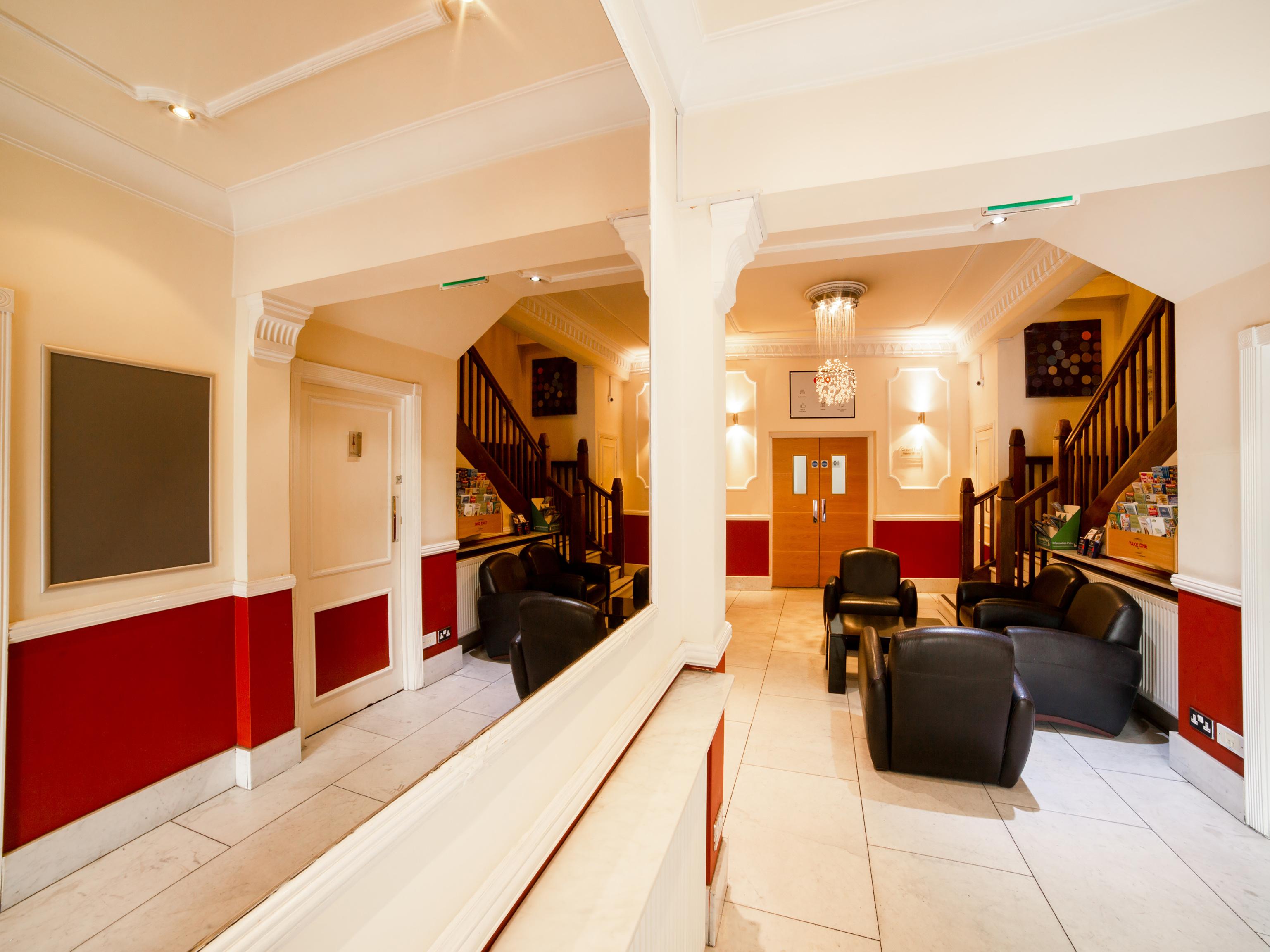 Hotel OYO London Luton à Luton  Extérieur photo