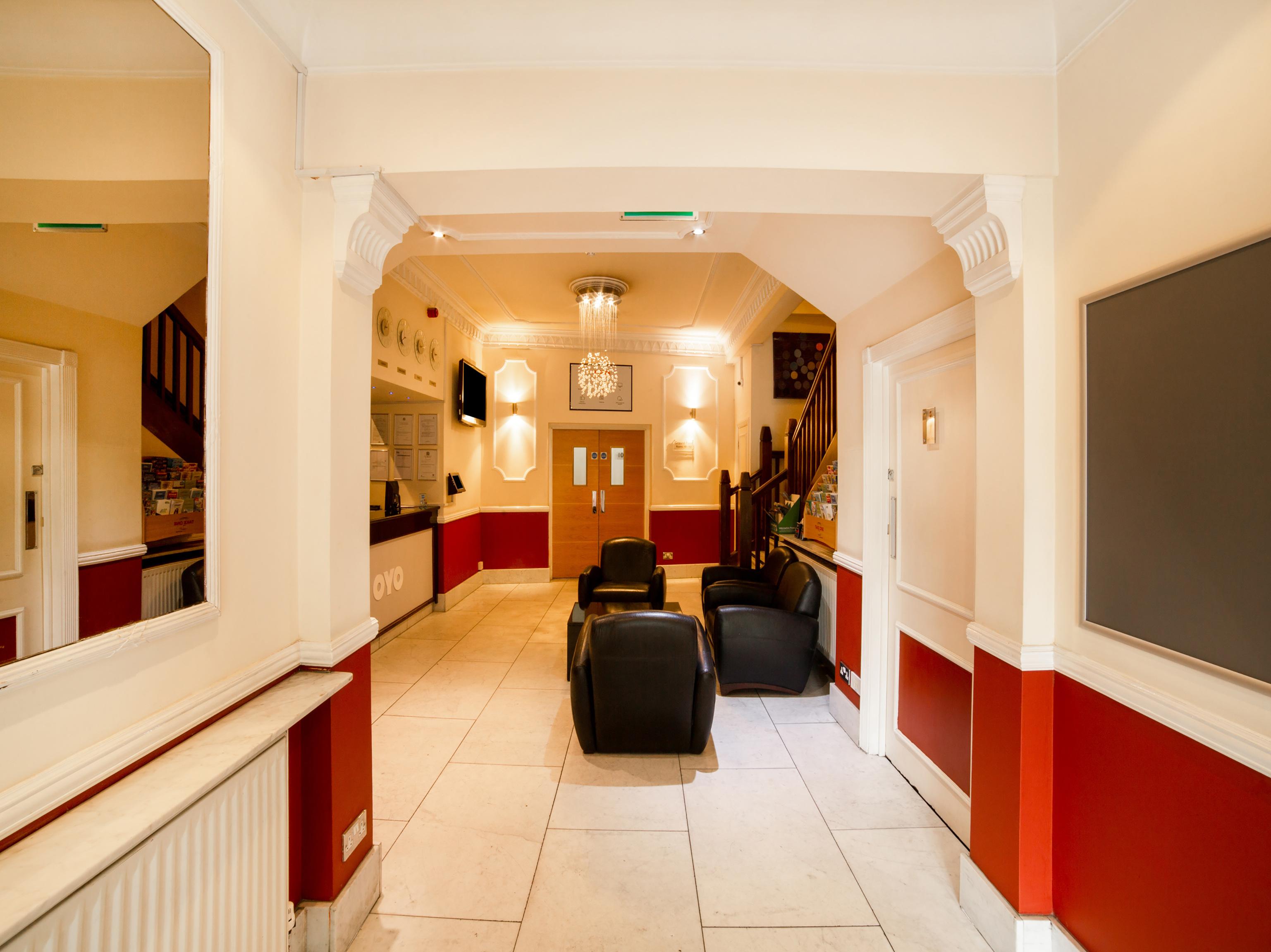 Hotel OYO London Luton à Luton  Extérieur photo