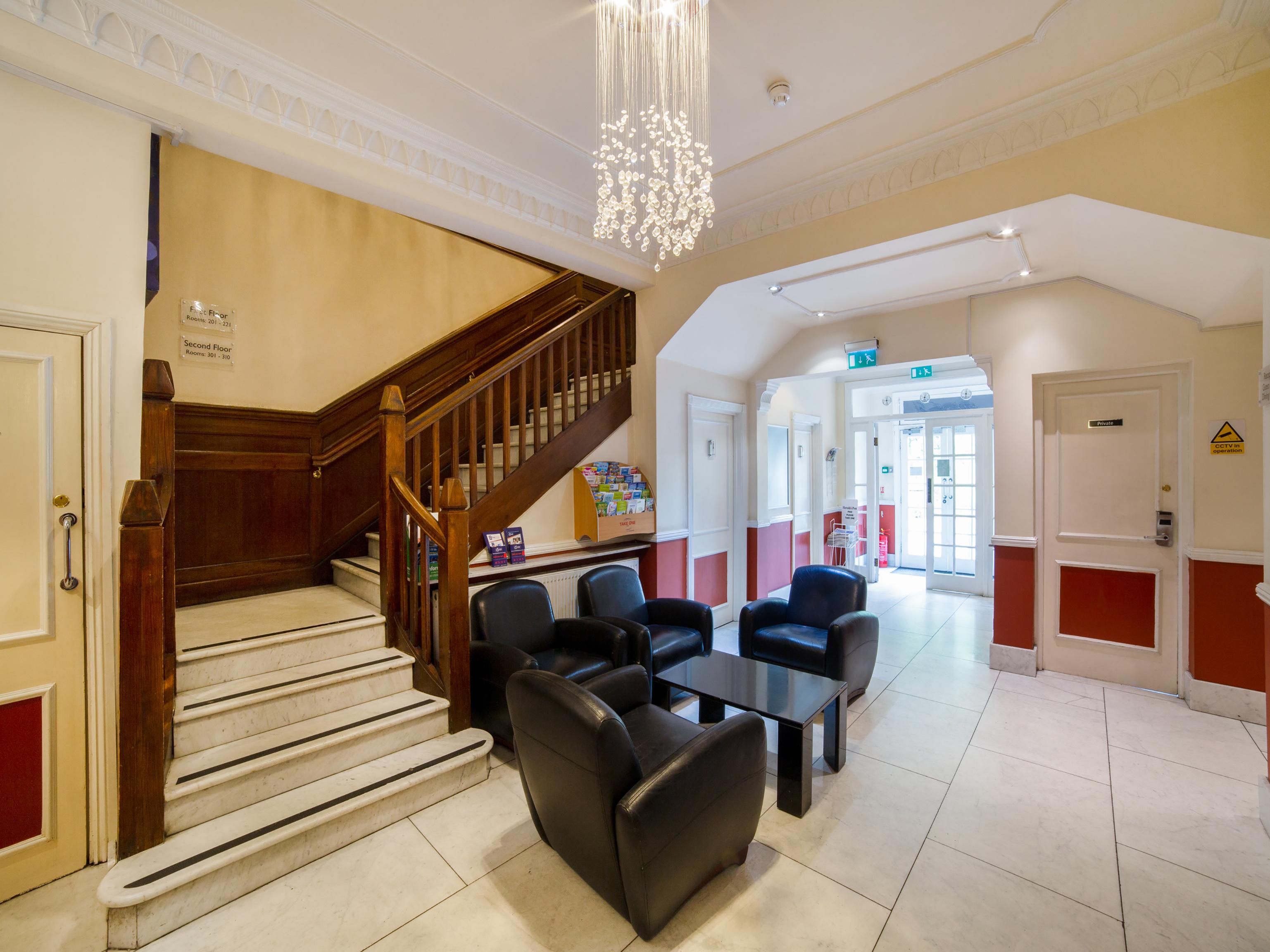 Hotel OYO London Luton à Luton  Extérieur photo