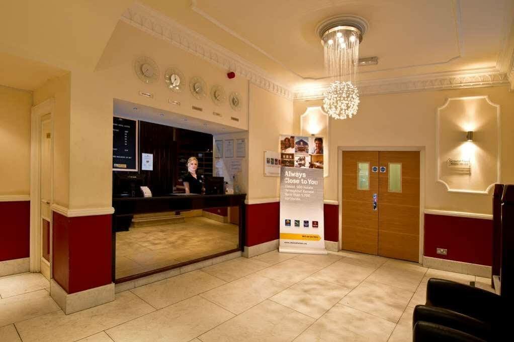 Hotel OYO London Luton à Luton  Extérieur photo