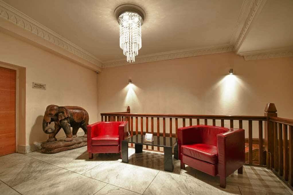 Hotel OYO London Luton à Luton  Extérieur photo