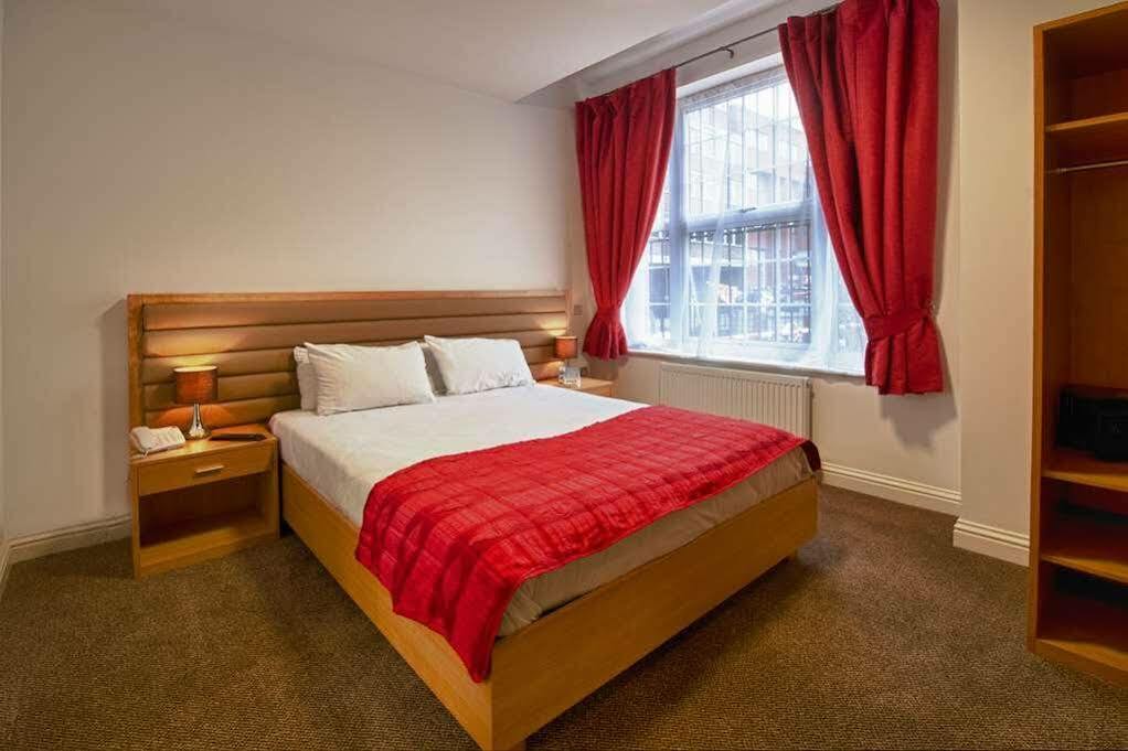 Hotel OYO London Luton à Luton  Extérieur photo