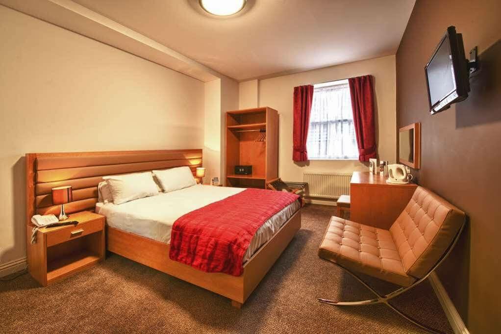 Hotel OYO London Luton à Luton  Extérieur photo